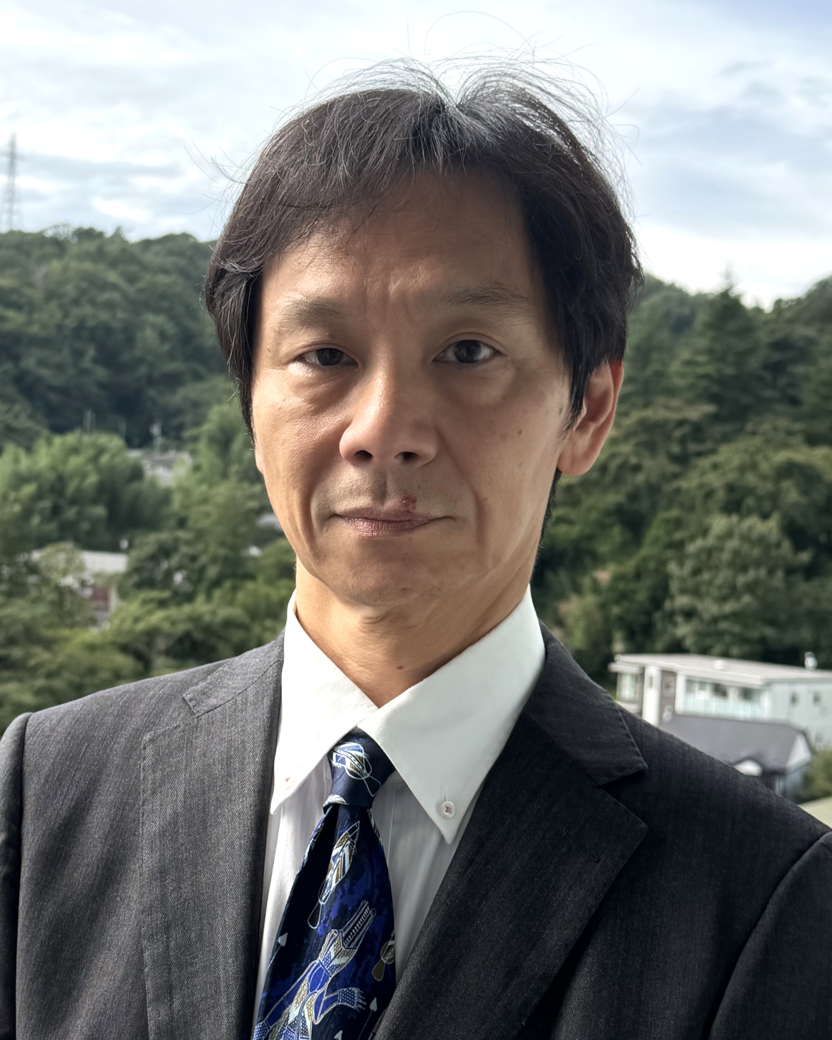 山下 智也